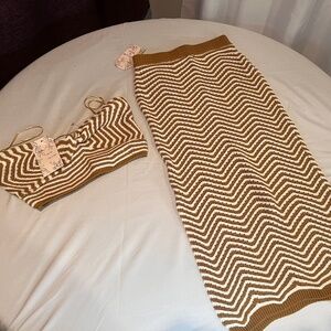 Willow & Wind Women's Crochet/Knit skirt and top, size XS BNWT